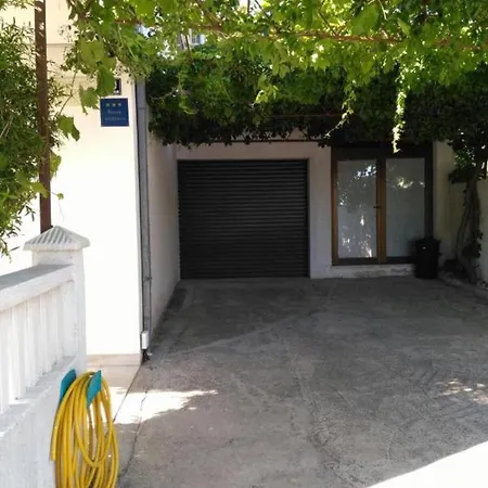 Nyaraló House Palm Tree *