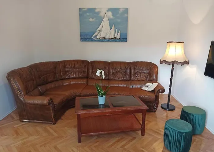 House Palm Tree Semesterbostad *